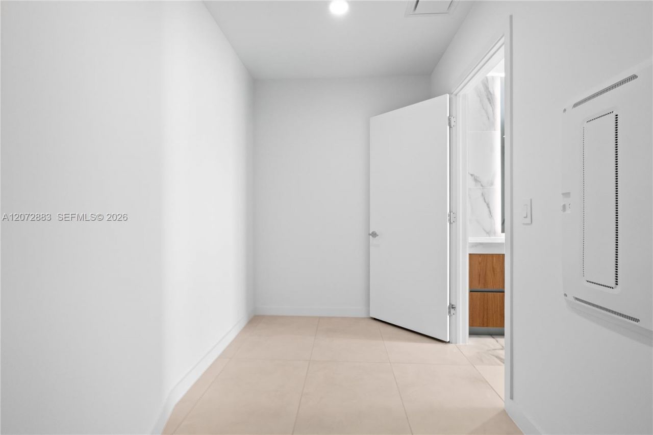 1400 Biscayne Blvd, Unit 3003, Miami, FL 33132 Photo