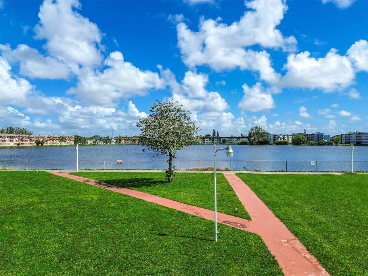1501 NE Miami Gardens Dr, Unit 257, Miami, FL 33179 Photo