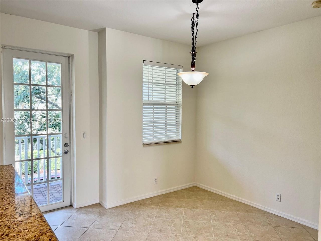 123 E Royal Palm Cir, Unit 105, Jupiter, FL 33458 Photo