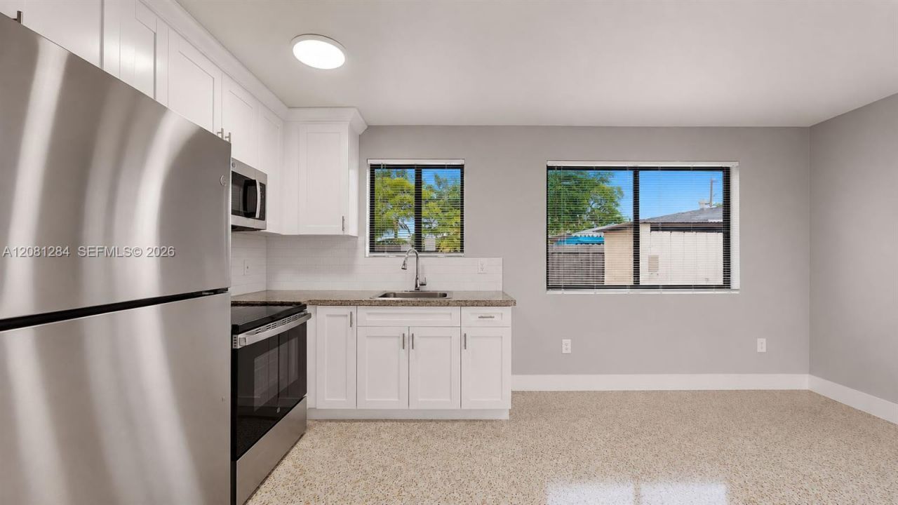 101 W 11th St , Unit 5, Hialeah, FL 33010 Photo
