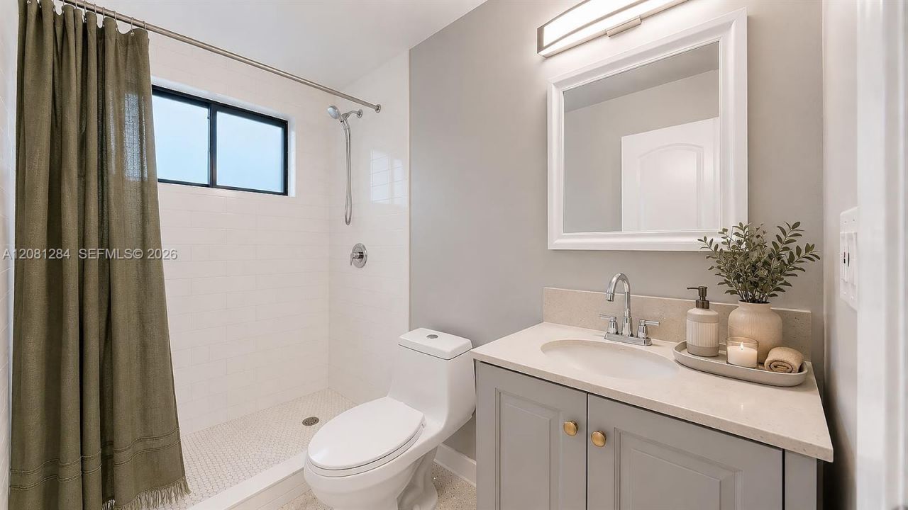 101 W 11th St , Unit 5, Hialeah, FL 33010 Photo