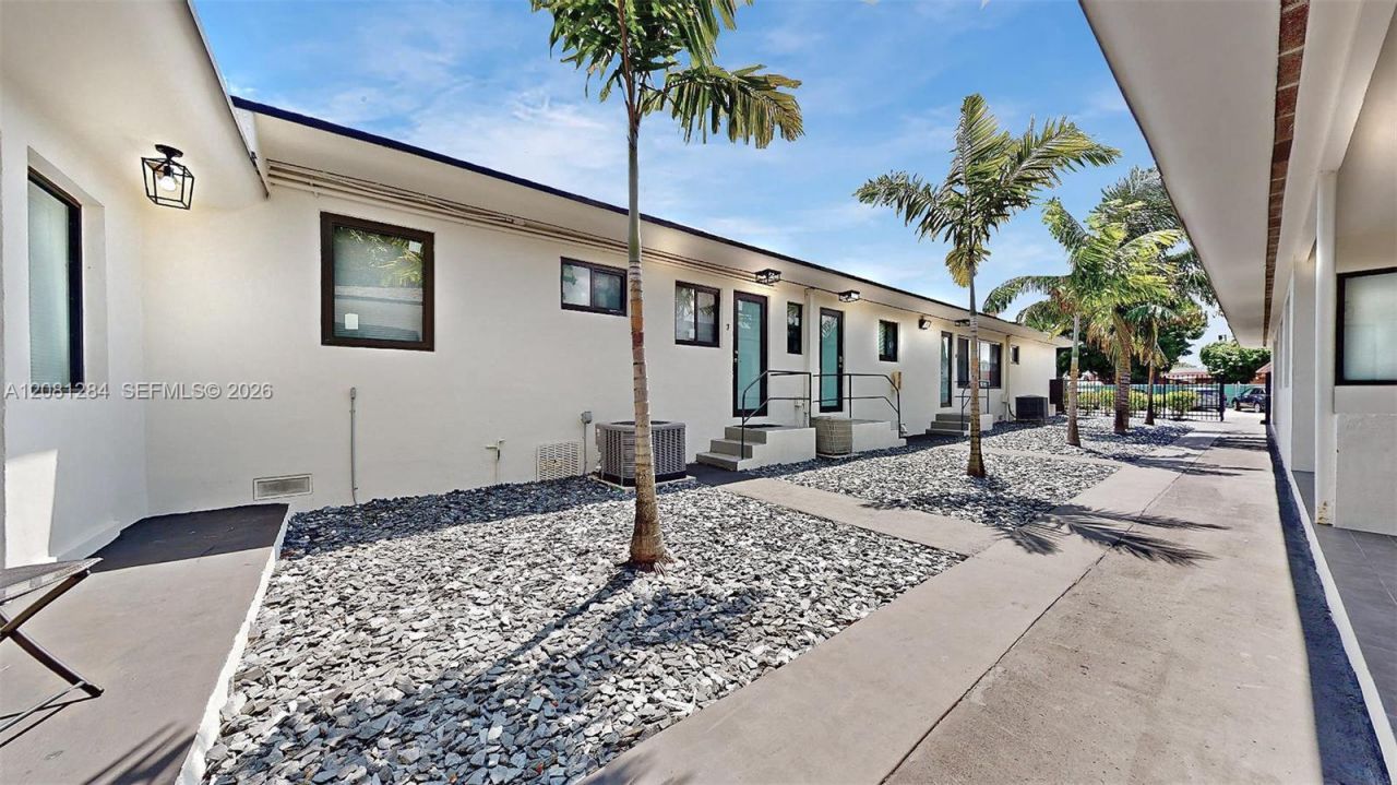 101 W 11th St , Unit 5, Hialeah, FL 33010 Photo