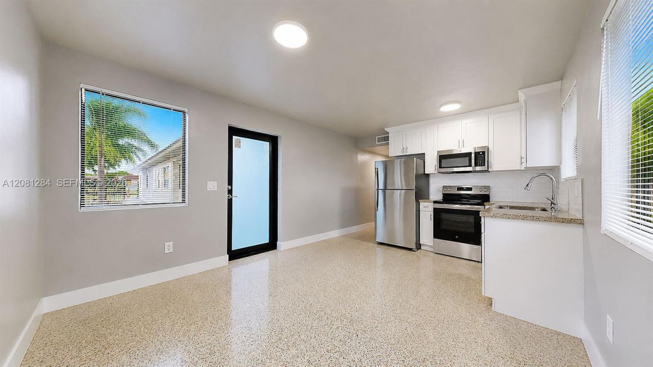 101 W 11th St , Unit 5, Hialeah, FL 33010 Photo