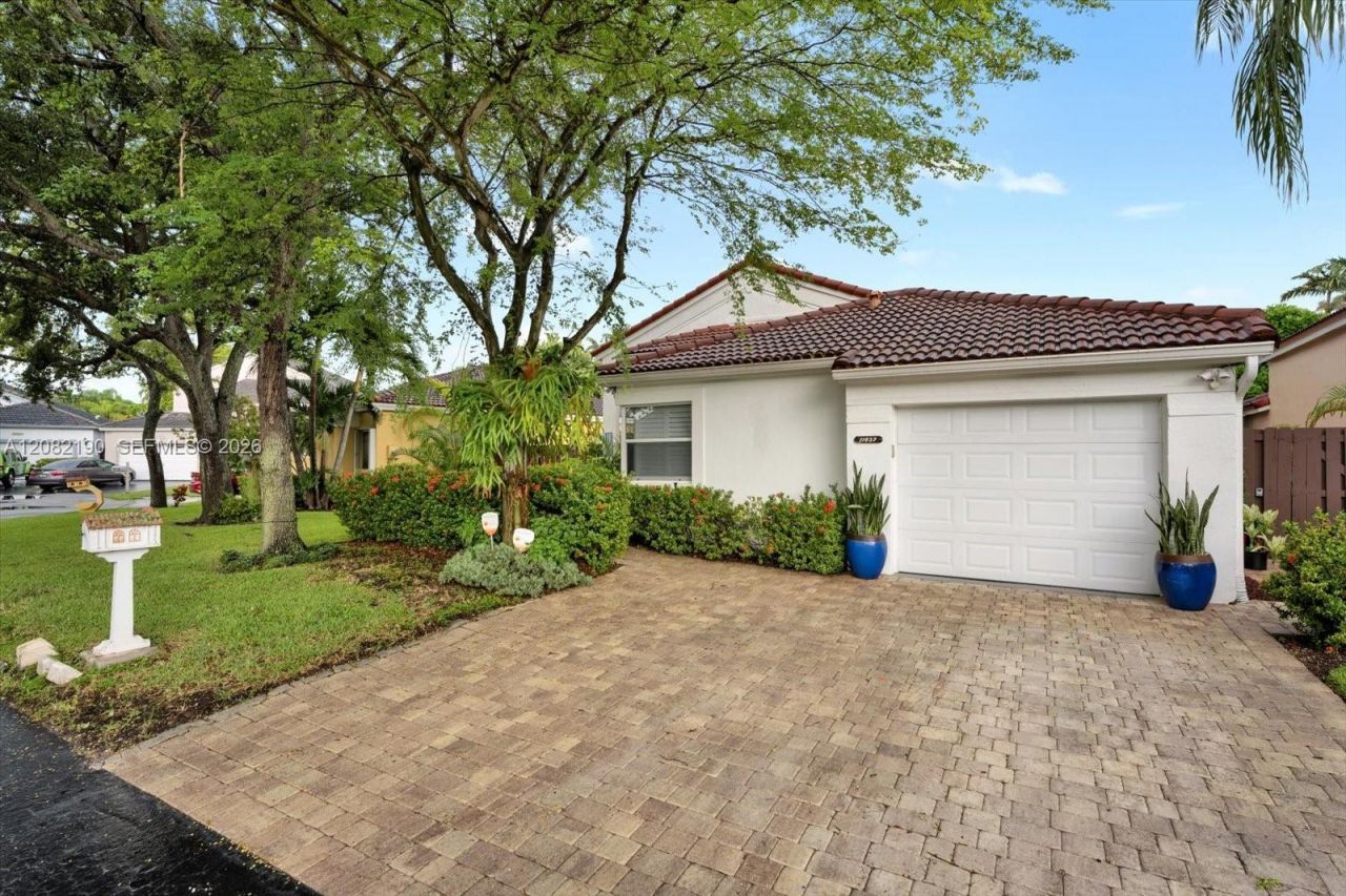 11837 SW 93rd Ter, Miami, FL 33186 Photo