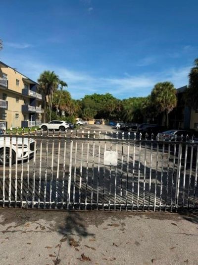 4301 NW South Tamiami Canal Dr , Unit 3-302, Miami, FL 33126 Photo