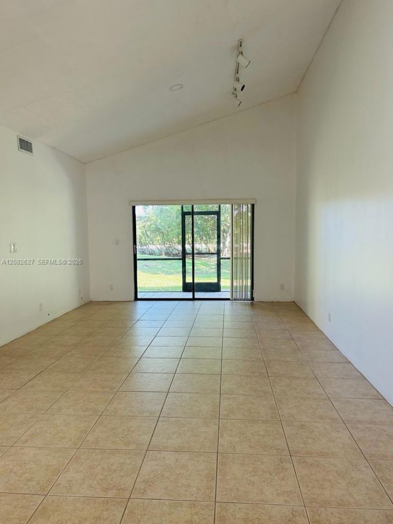 611 Racquet Club Rd , Unit 1, Weston, FL 33326 Photo