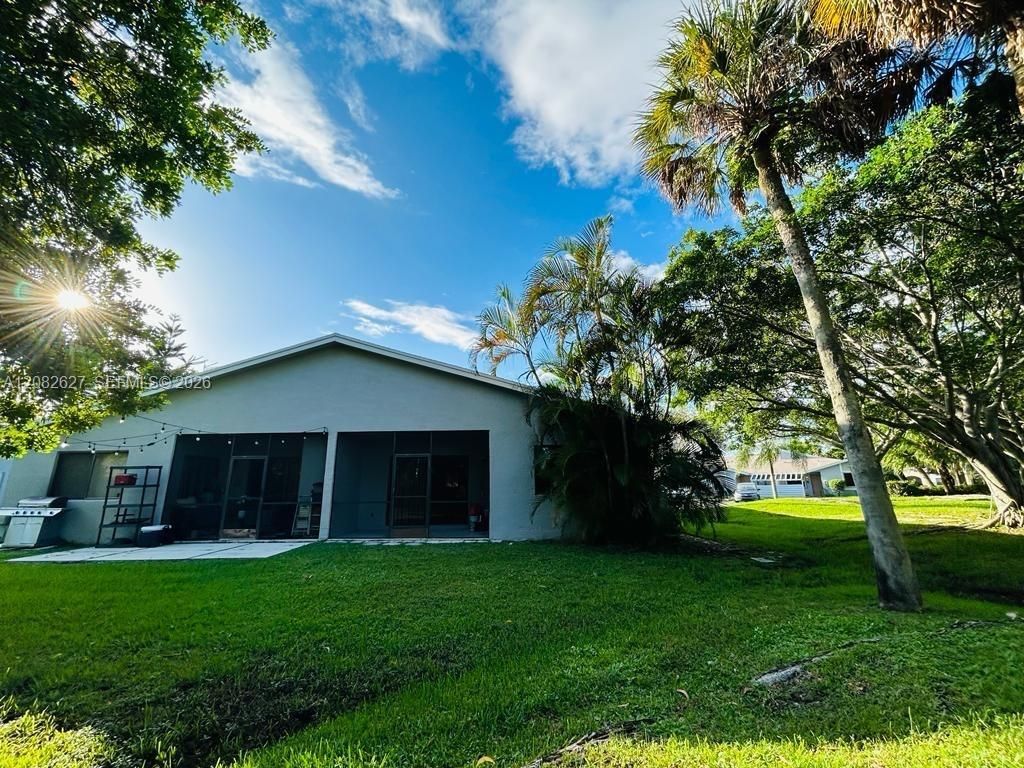 611 Racquet Club Rd , Unit 1, Weston, FL 33326 Photo