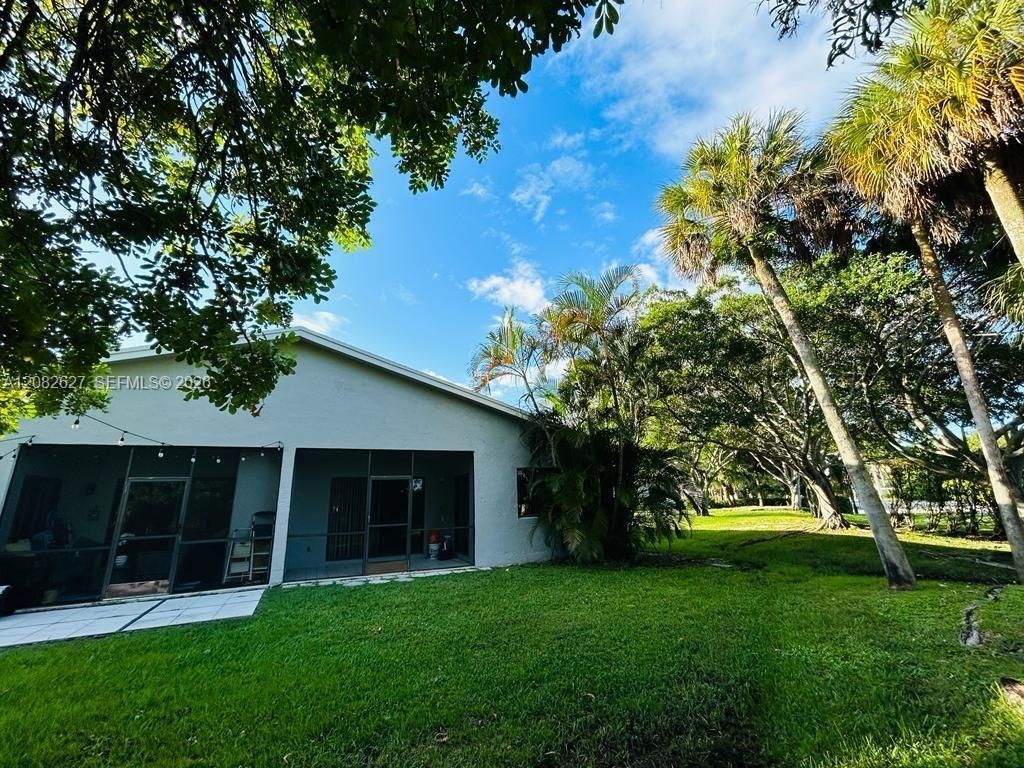611 Racquet Club Rd , Unit 1, Weston, FL 33326 Photo