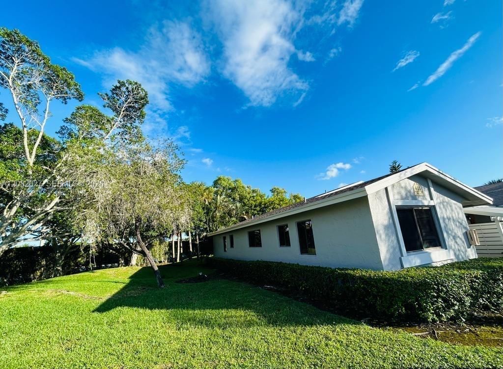 611 Racquet Club Rd , Unit 1, Weston, FL 33326 Photo