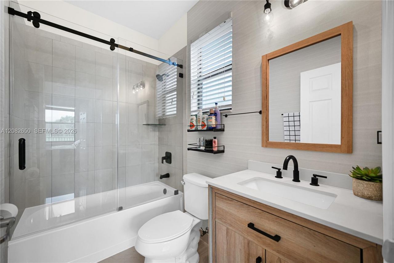 3803 NE 2nd St, Homestead, FL 33033 Photo
