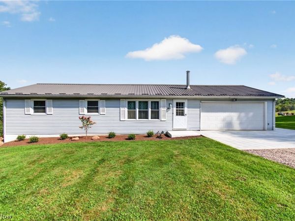 3865 Seeman Street SW, East Sparta, OH 44626