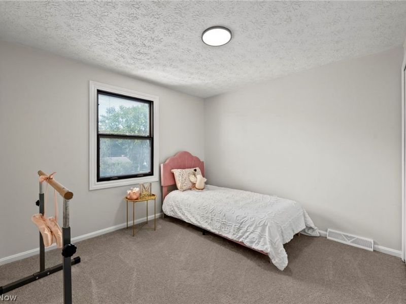 11210 Billingham Avenue NW, Uniontown, OH 44685 Photo 27