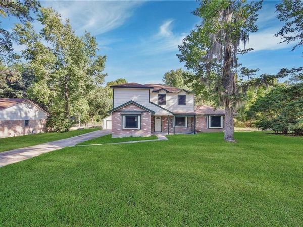 10071 Woodhollow Drive , Conroe, TX 77385
