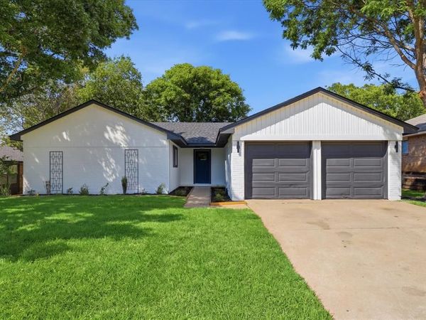 3405 Mill Ridge, Bedford, TX 76021