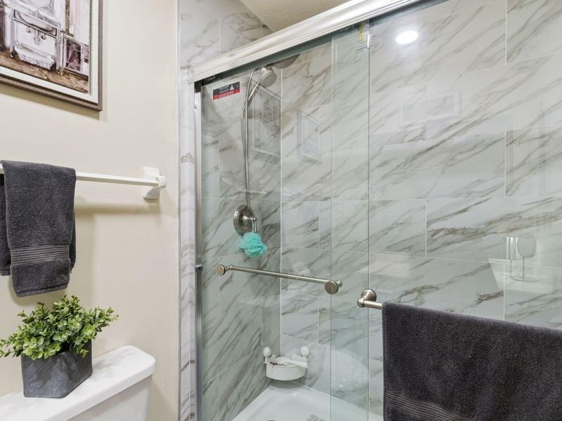 5885 Beechcroft Road, Unit 302, Columbus, OH 43229 Photo 16