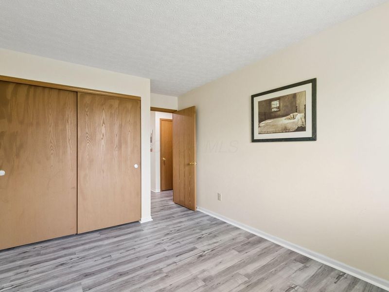 5885 Beechcroft Road, Unit 302, Columbus, OH 43229 Photo 17
