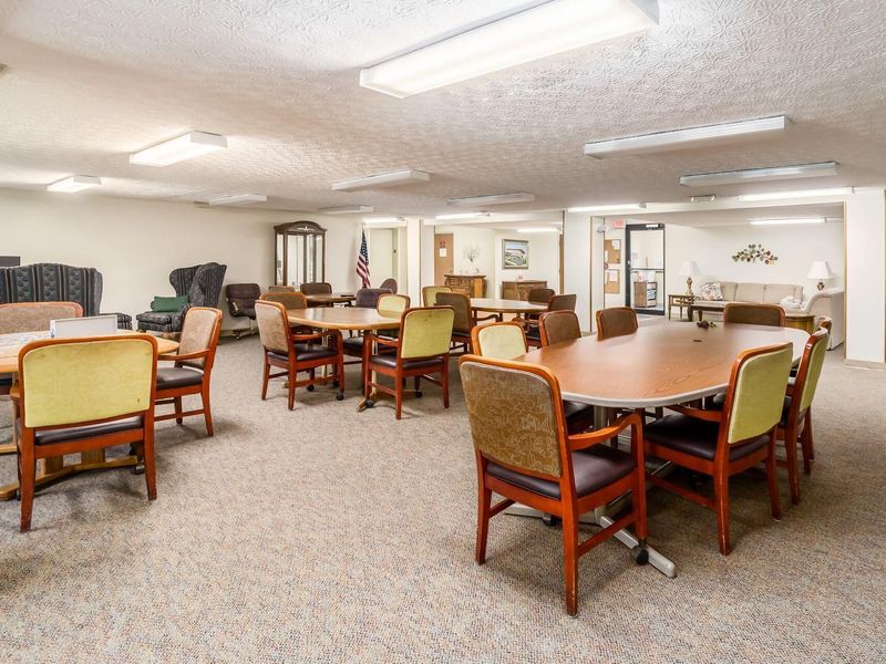 5885 Beechcroft Road, Unit 302, Columbus, OH 43229 Photo 29