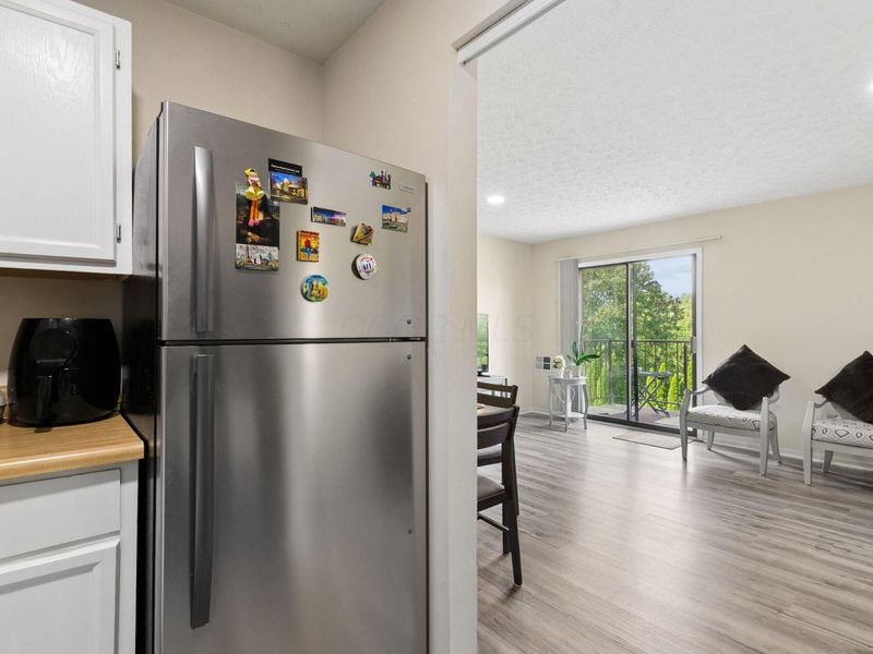 5885 Beechcroft Road, Unit 302, Columbus, OH 43229 Photo 8