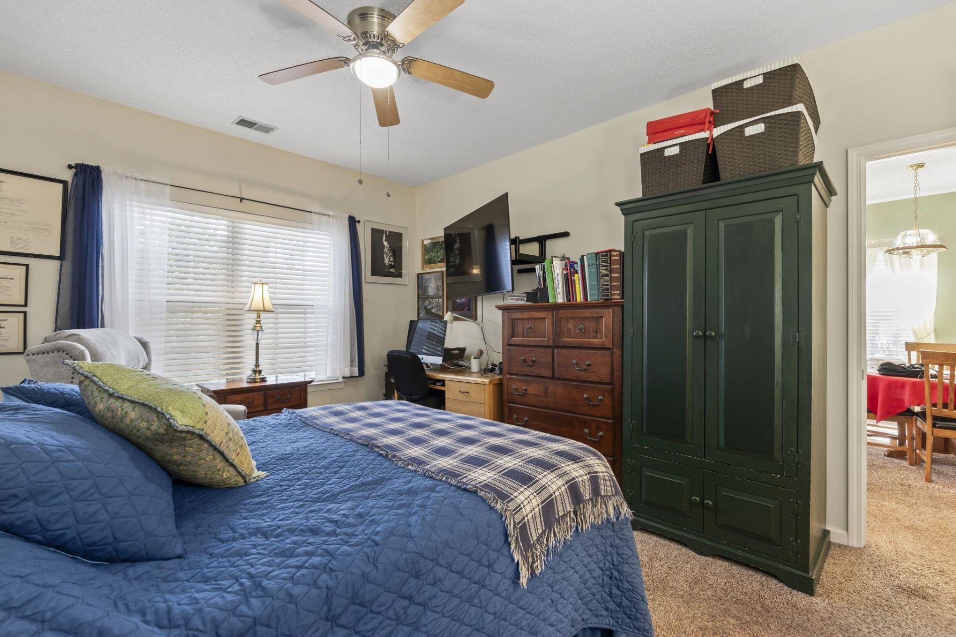 4545 Girvan Dr.  Photo 22