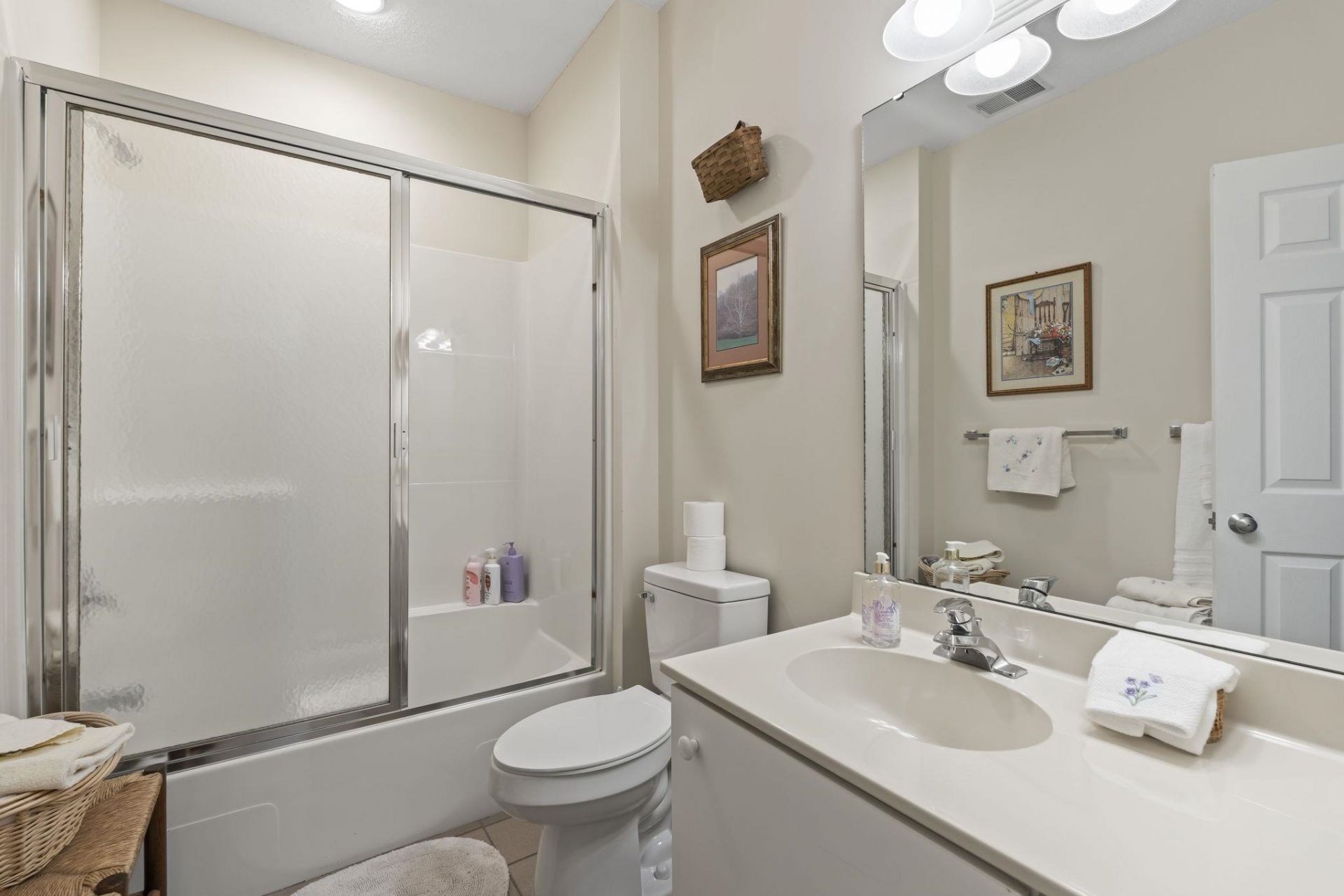 4545 Girvan Dr.  Photo 29