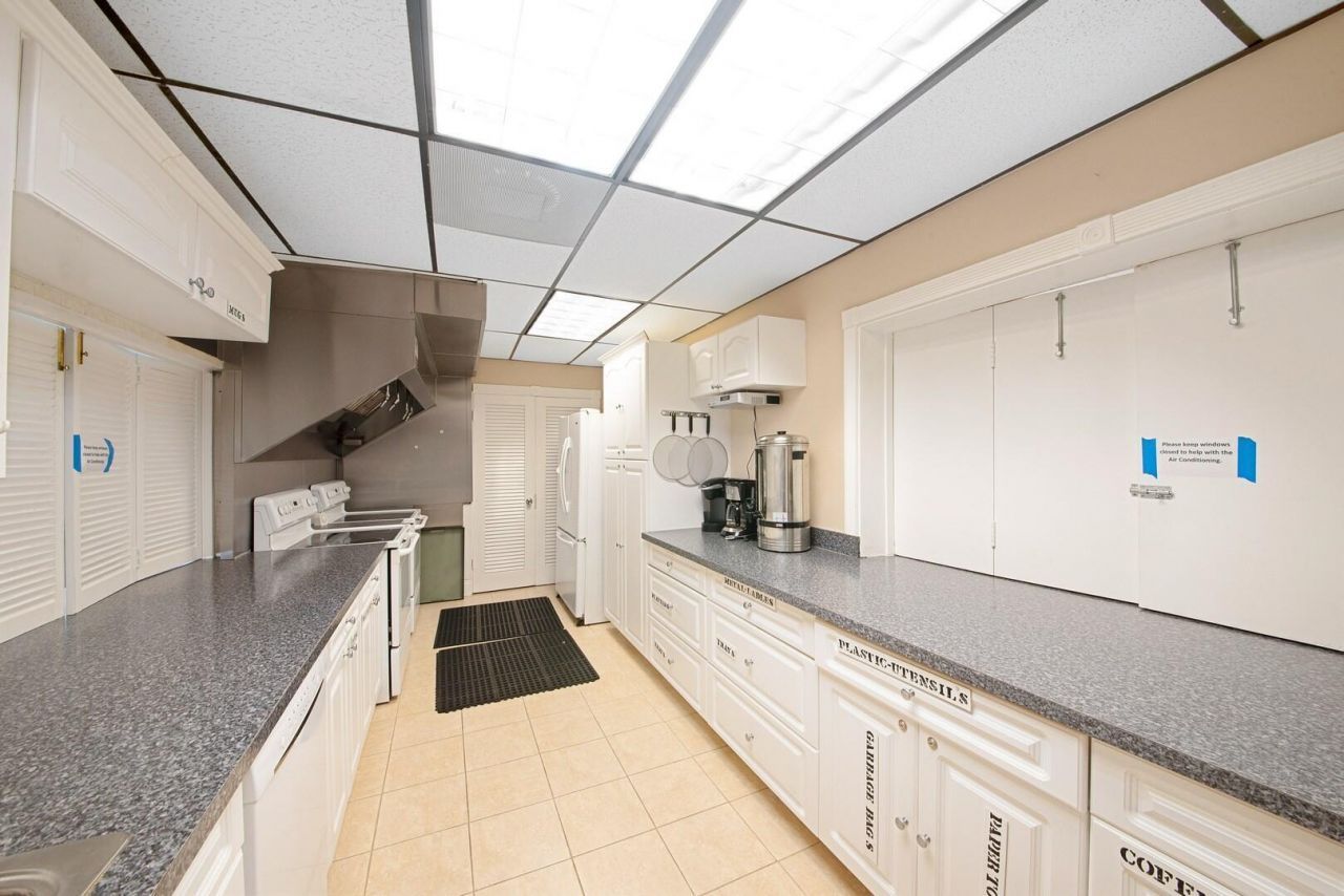 2581 Garden Drive N, Unit 206, Lake Worth, FL 33461 Photo