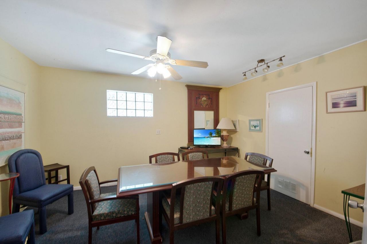 2581 Garden Drive N, Unit 206, Lake Worth, FL 33461 Photo