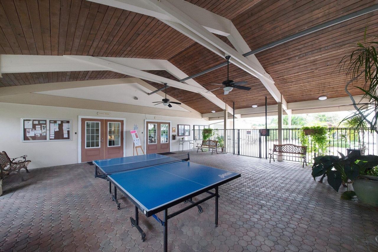 2581 Garden Drive N, Unit 206, Lake Worth, FL 33461 Photo