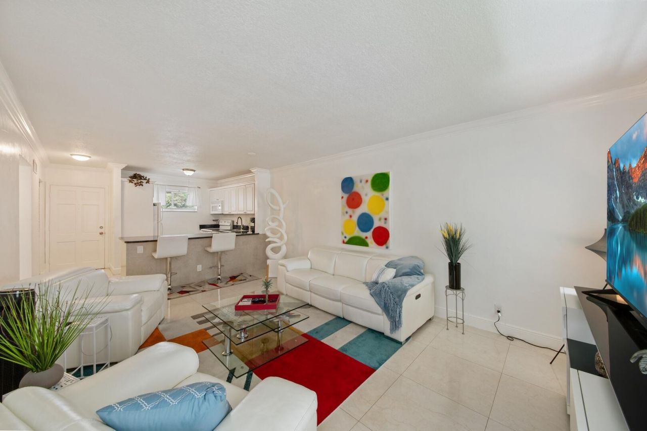 2581 Garden Drive N, Unit 206, Lake Worth, FL 33461 Photo