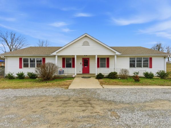 609 Hwy 52E , Portland, TN 37148