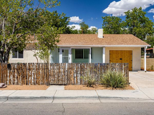 2419 Floral Road NW, Albuquerque, NM 87104
