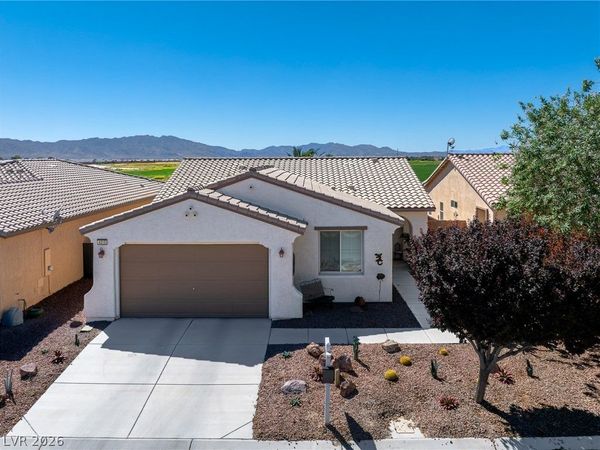 4310 S Gressa Street , Pahrump, NV 89061