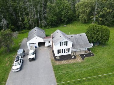 2389 Angling Road, Corfu, NY 14036