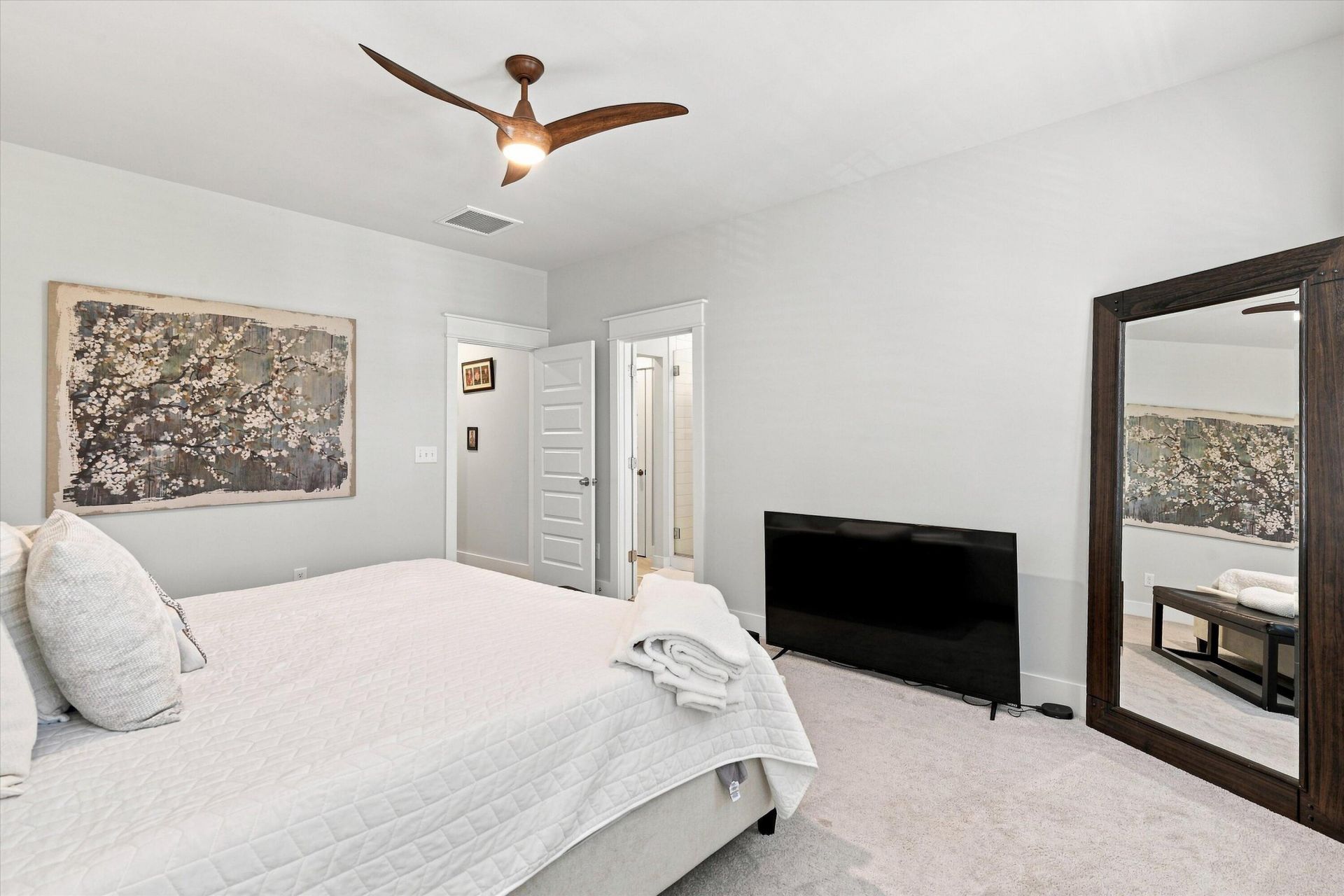 806 Kings Oak Court Photo 17
