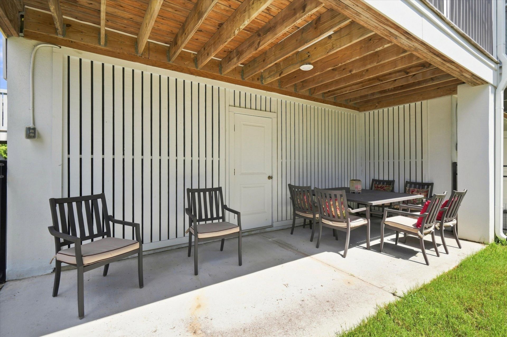 806 Kings Oak Court Photo 29