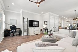 806 Kings Oak Court photo 4