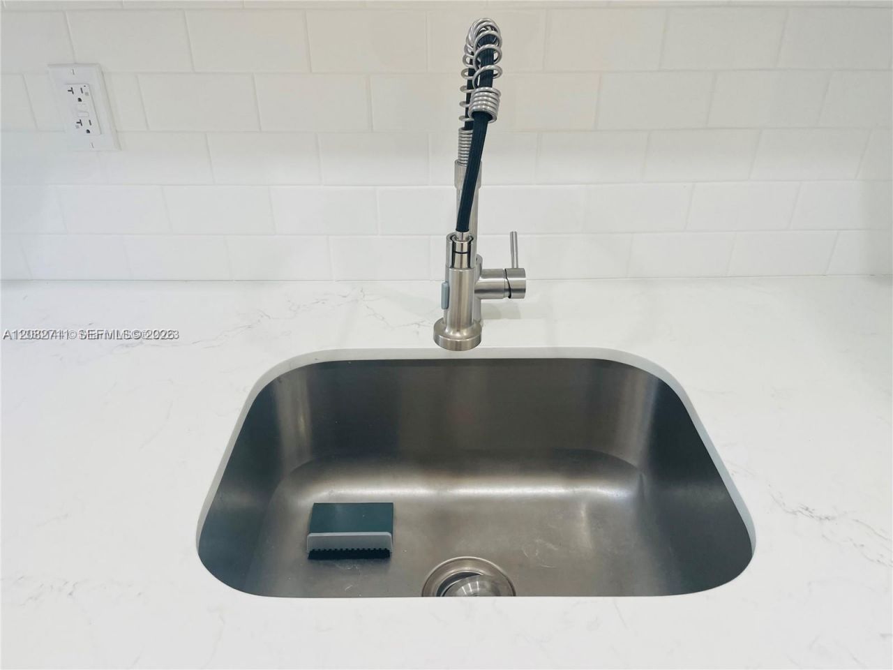 3401 SW 11 St, Unit 3 (aka 1B), Miami, FL 33135 Photo