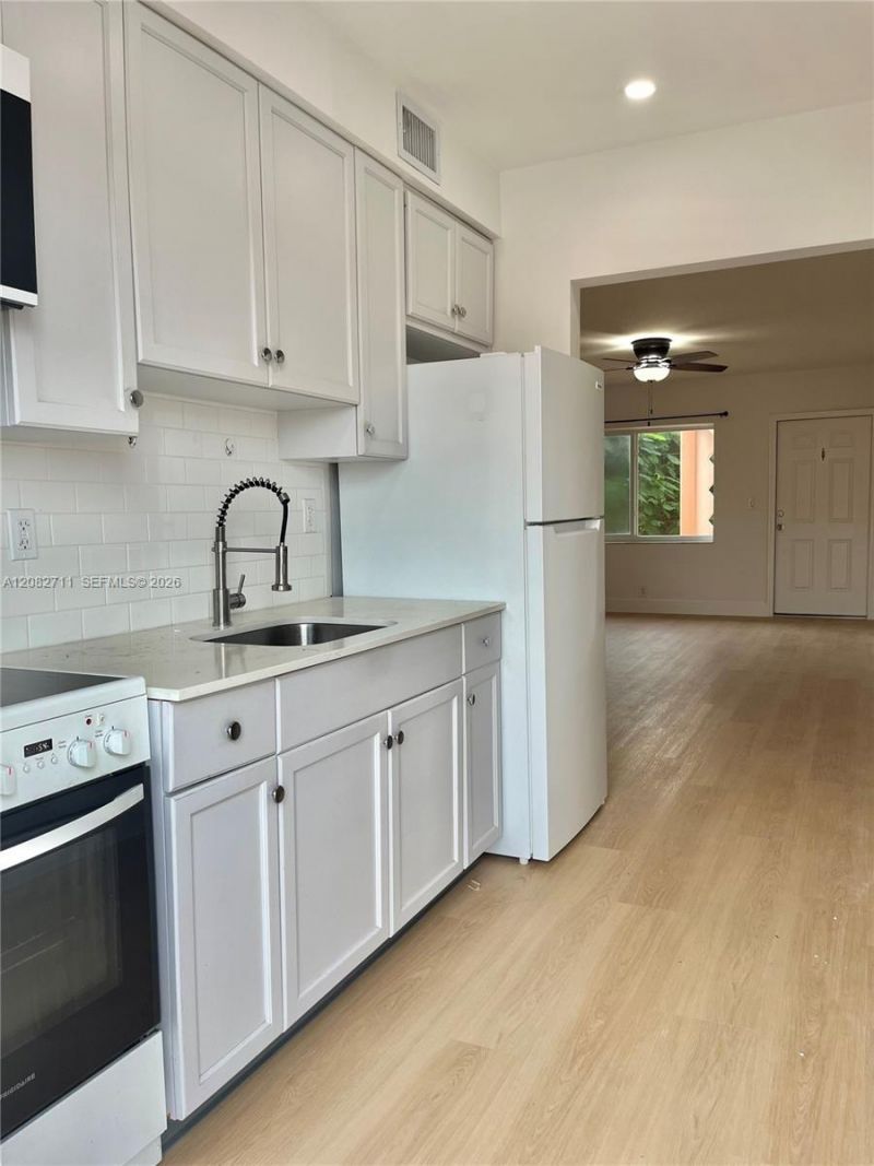 3401 SW 11 St, Unit 3 (aka 1B), Miami, FL 33135 Photo