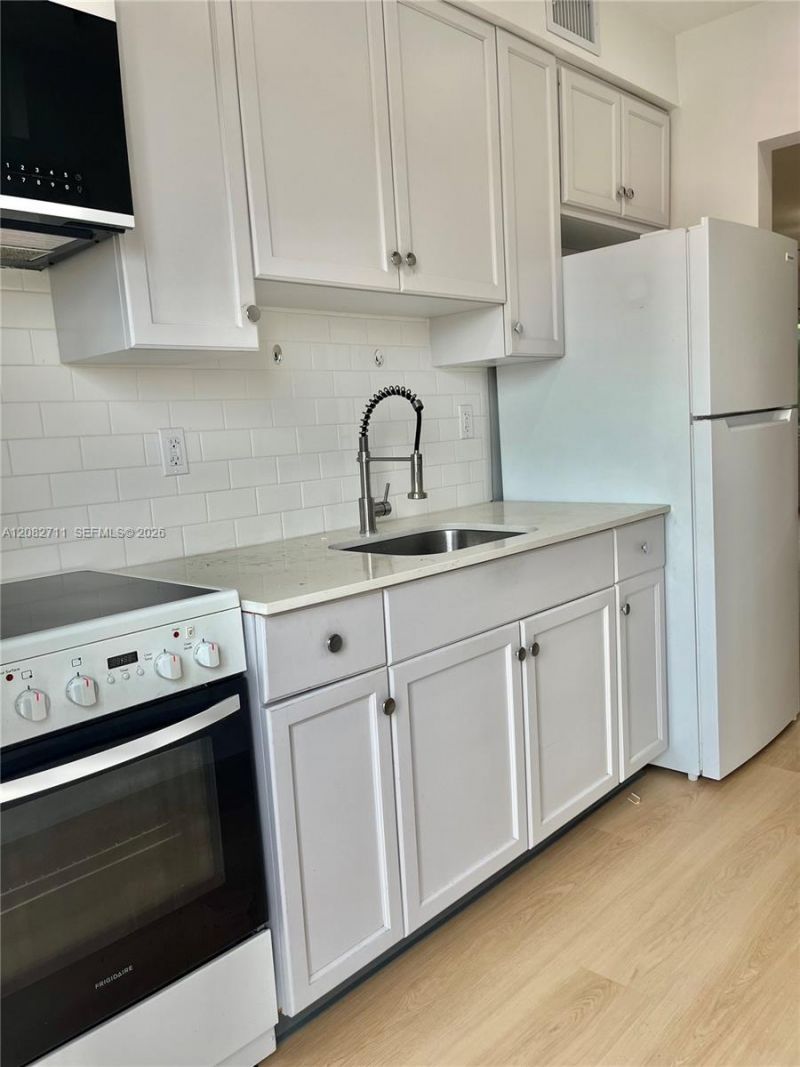 3401 SW 11 St, Unit 3 (aka 1B), Miami, FL 33135 Photo