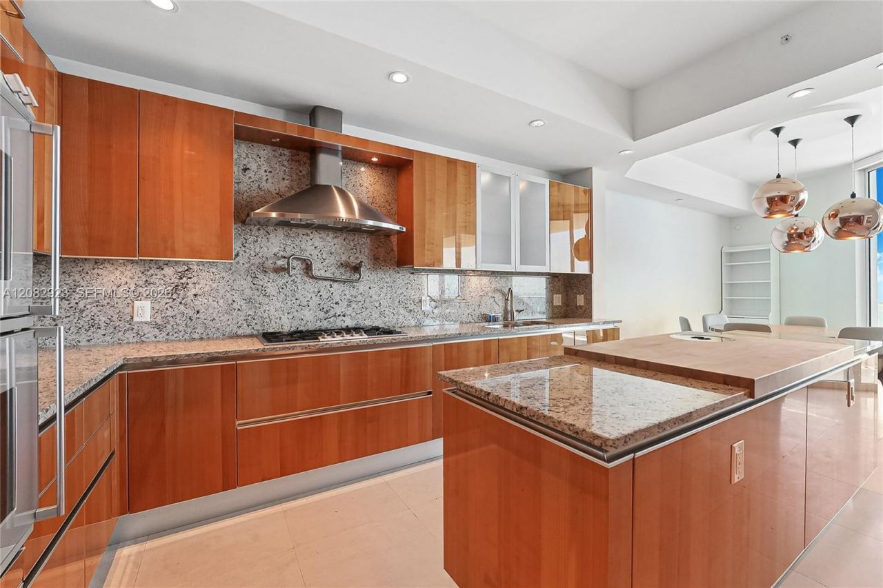 16051 Collins Ave, Unit 2903, Sunny Isles Beach, FL 33160 Photo