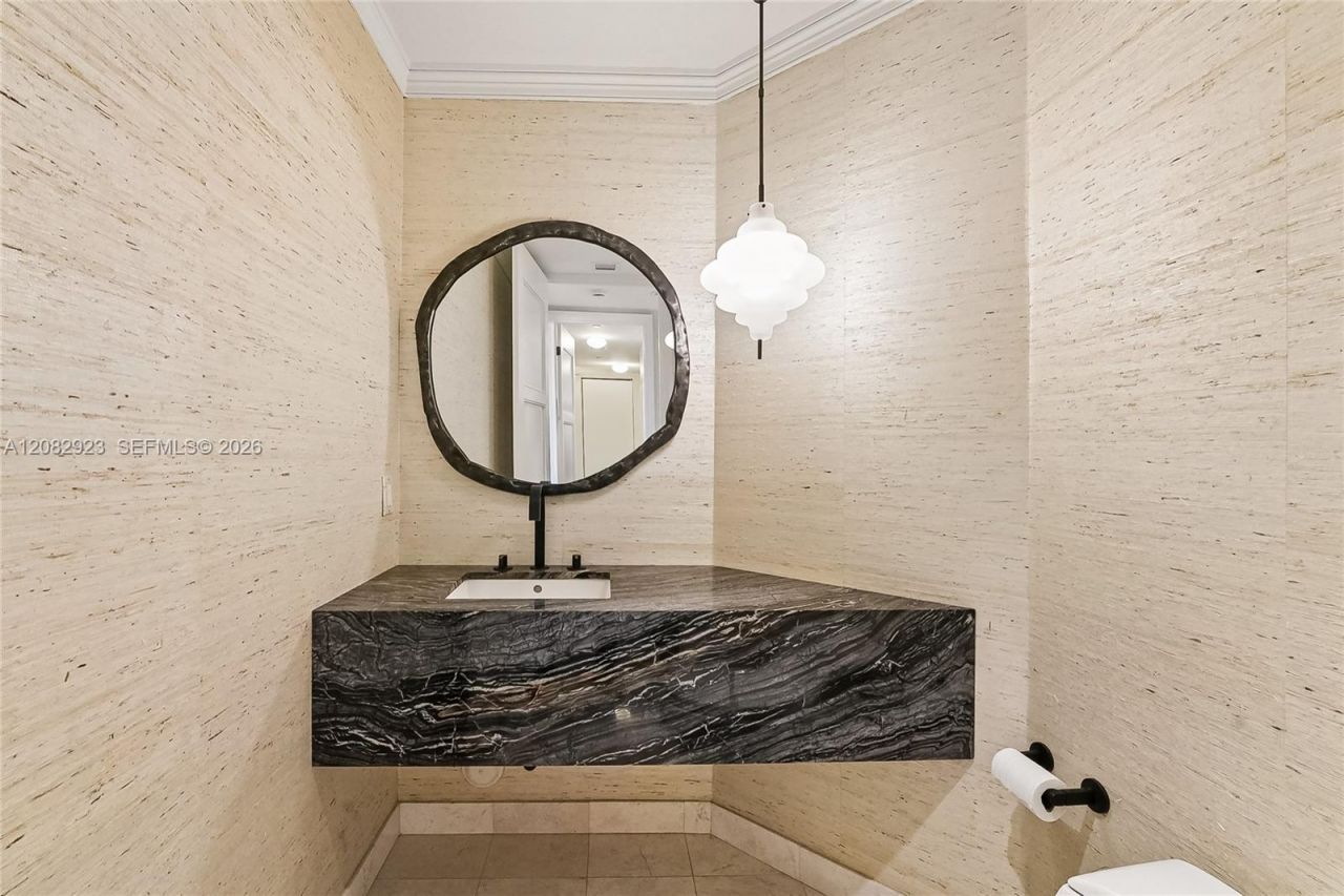 16051 Collins Ave, Unit 2903, Sunny Isles Beach, FL 33160 Photo