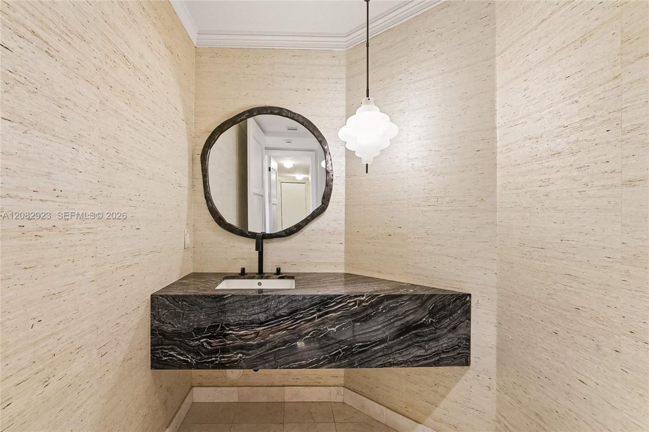 16051 Collins Ave, Unit 2903, Sunny Isles Beach, FL 33160 Photo