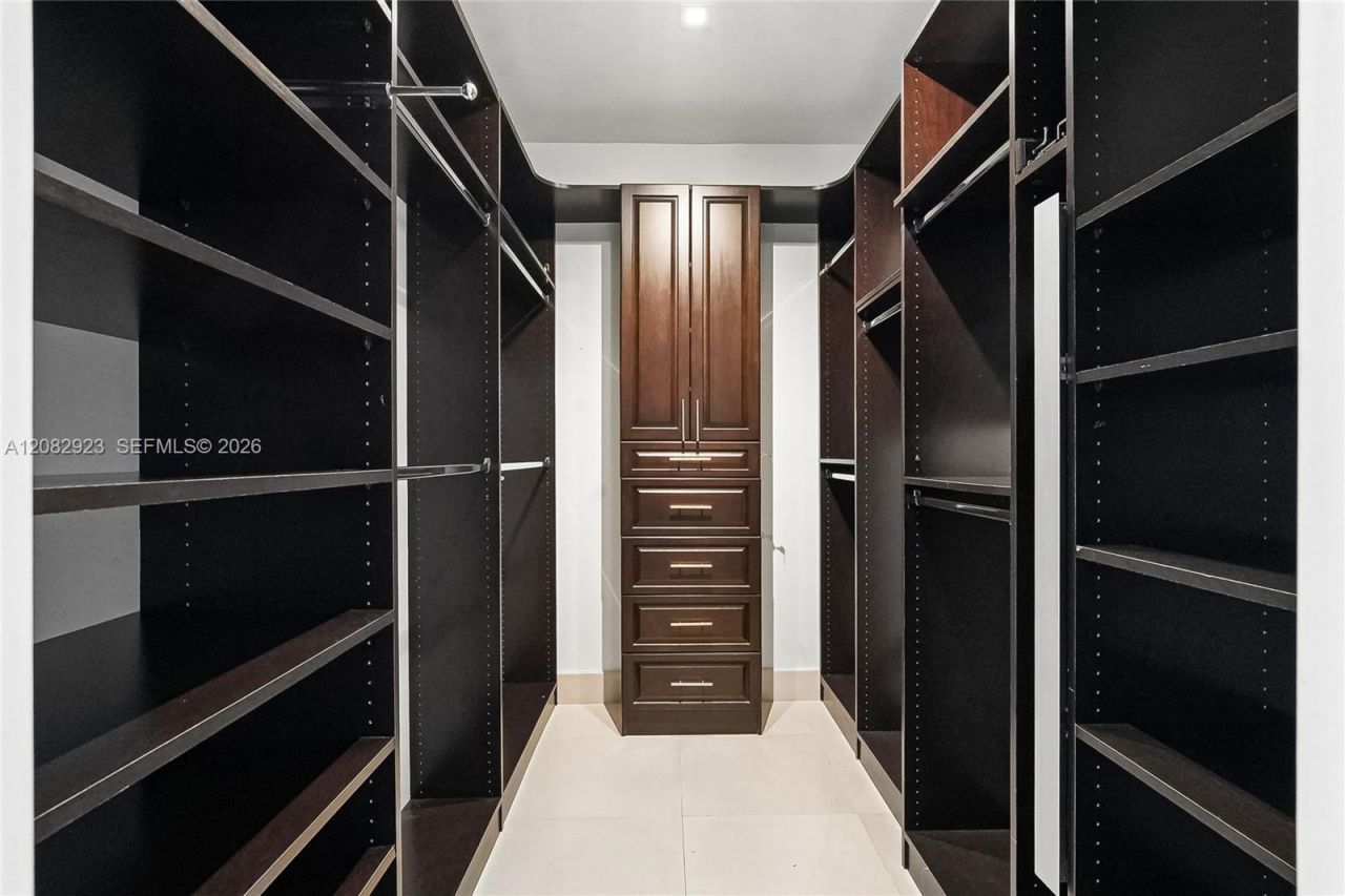 16051 Collins Ave, Unit 2903, Sunny Isles Beach, FL 33160 Photo