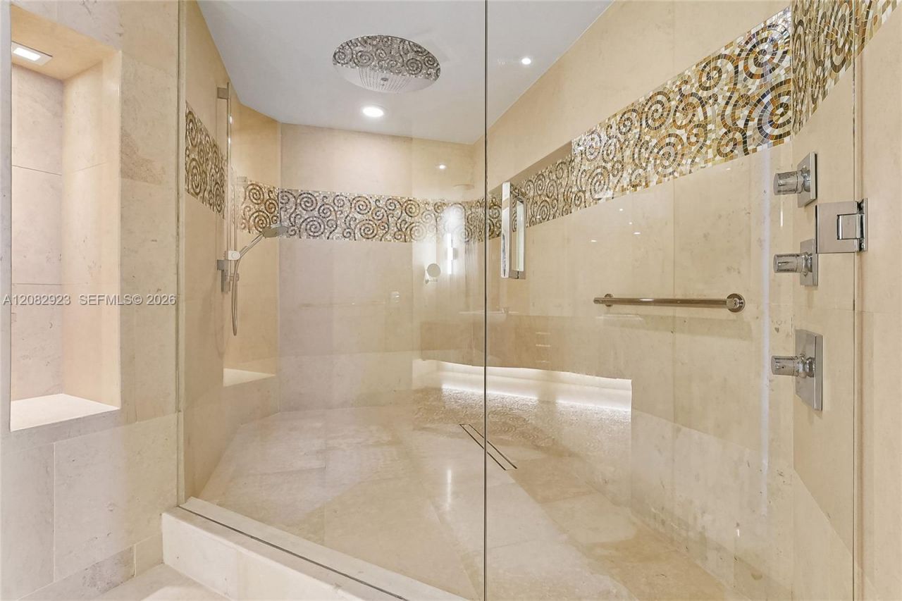 16051 Collins Ave, Unit 2903, Sunny Isles Beach, FL 33160 Photo
