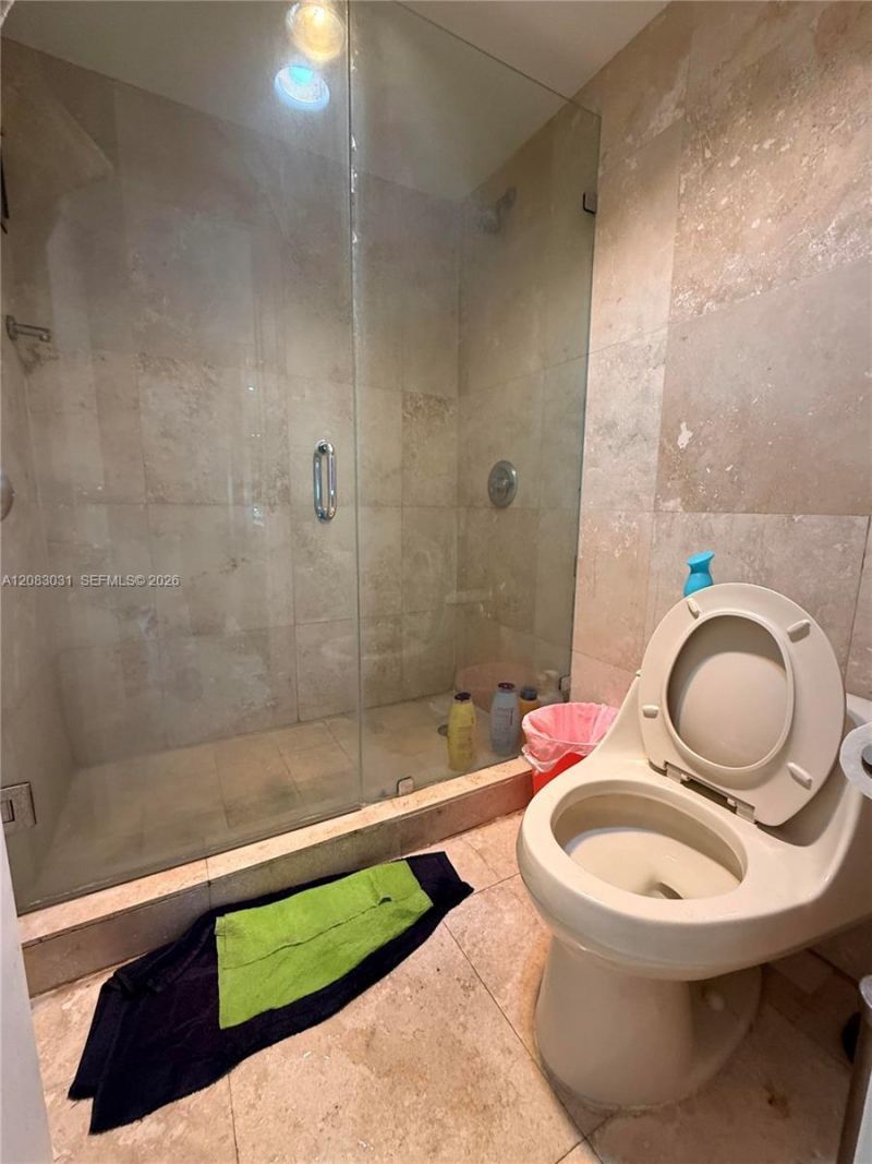3375 N Country Club Dr , Unit 1004, Aventura, FL 33180 Photo