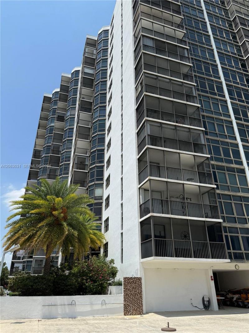 3375 N Country Club Dr , Unit 1004, Aventura, FL 33180 Photo