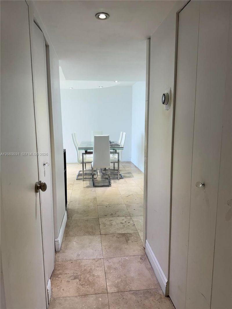 3375 N Country Club Dr , Unit 1004, Aventura, FL 33180 Photo