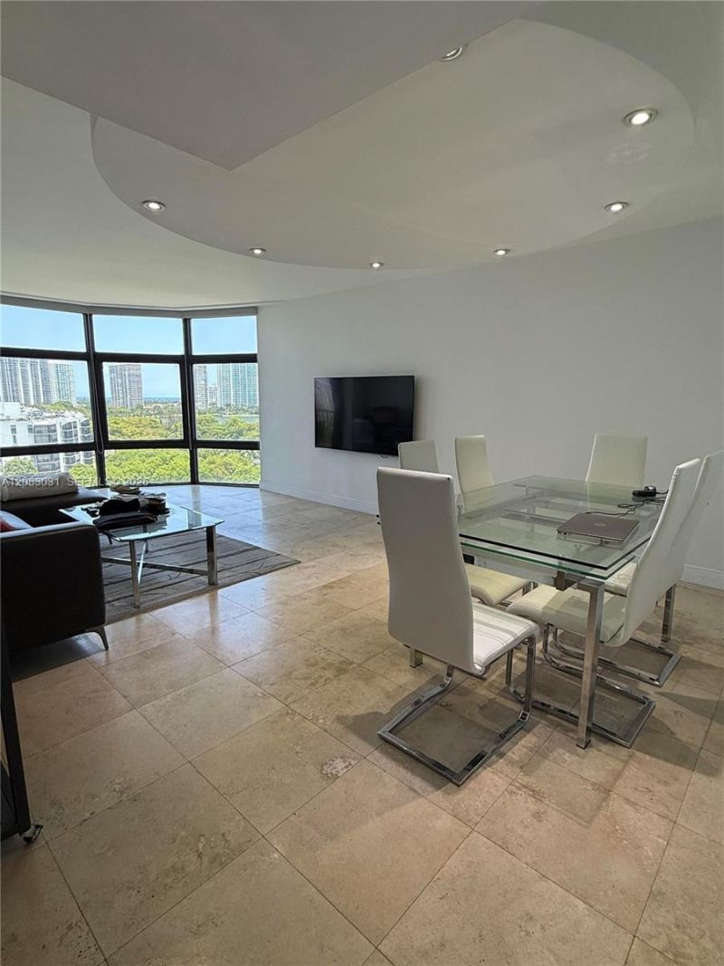 3375 N Country Club Dr , Unit 1004, Aventura, FL 33180 Photo