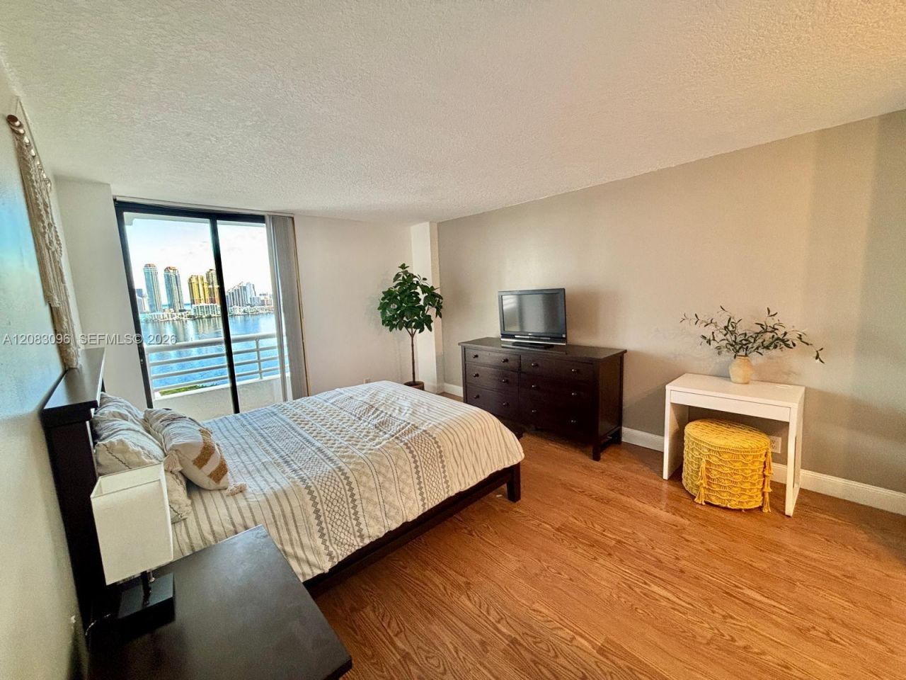 3300 NE 192nd St, Unit PH16, Aventura, FL 33180 Photo