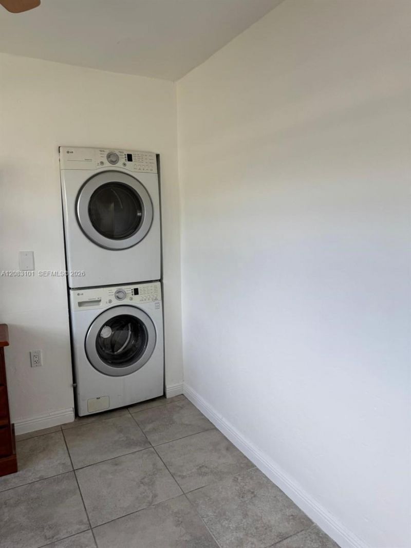 3650 SW 92nd Ave , Unit 1, Miami, FL 33165 Photo