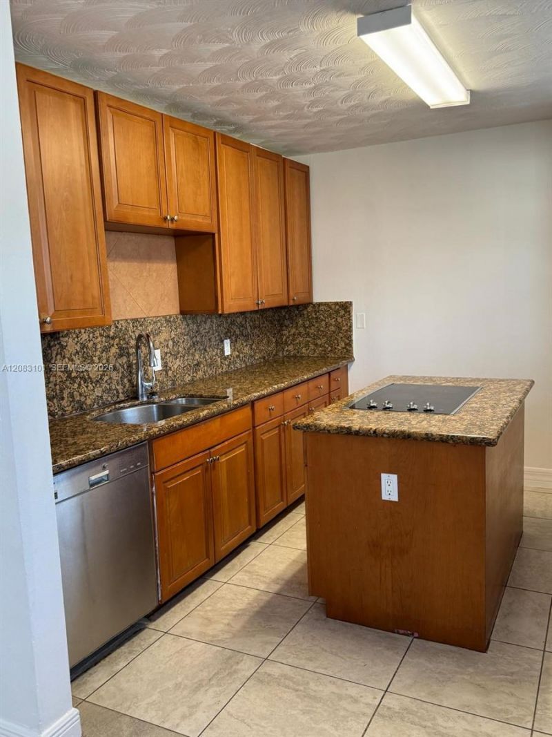 3650 SW 92nd Ave , Unit 1, Miami, FL 33165 Photo